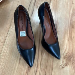 Black Christian Siriano pumps